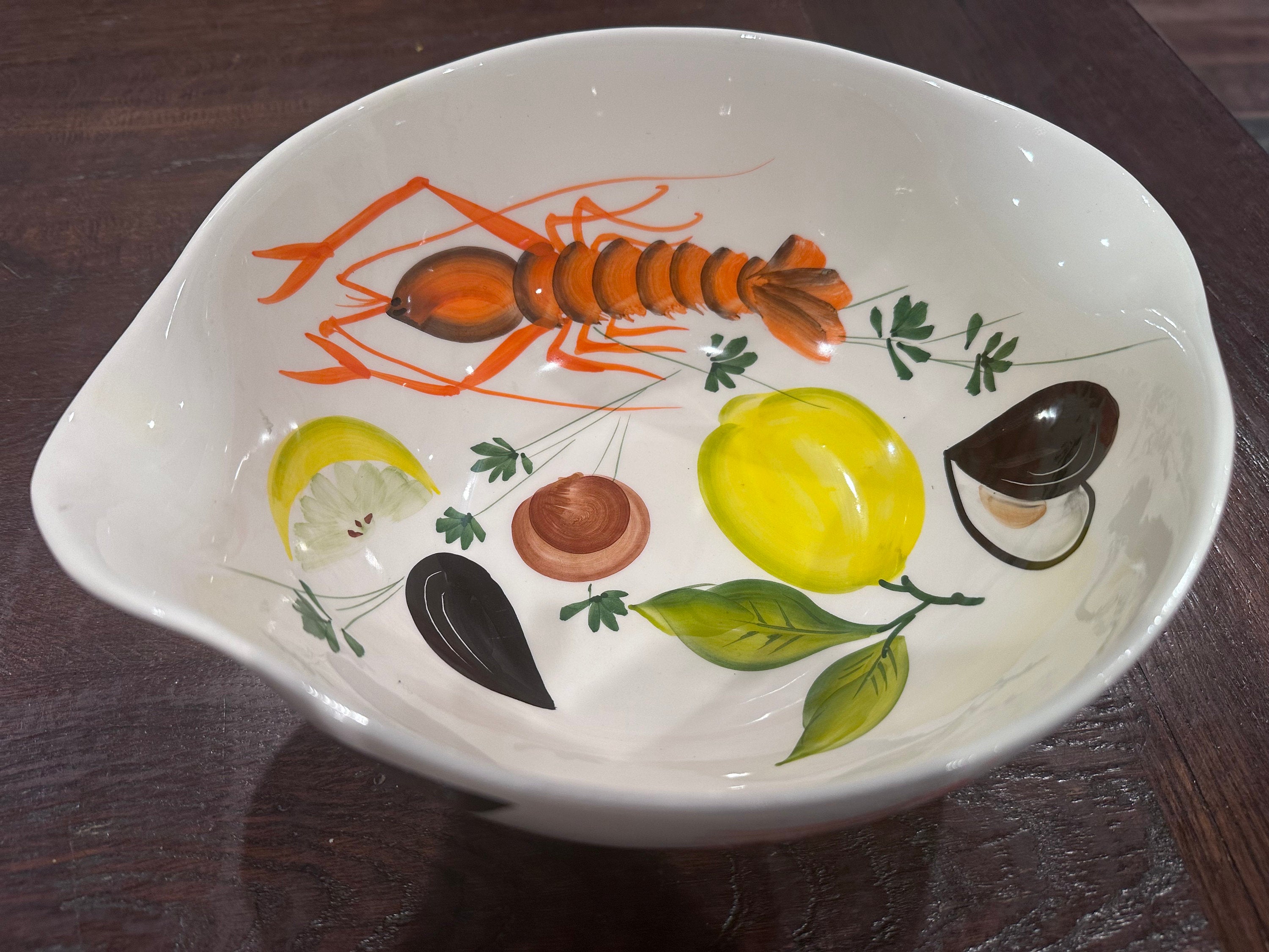 Seafood Lobster Serving Bowls With Spout