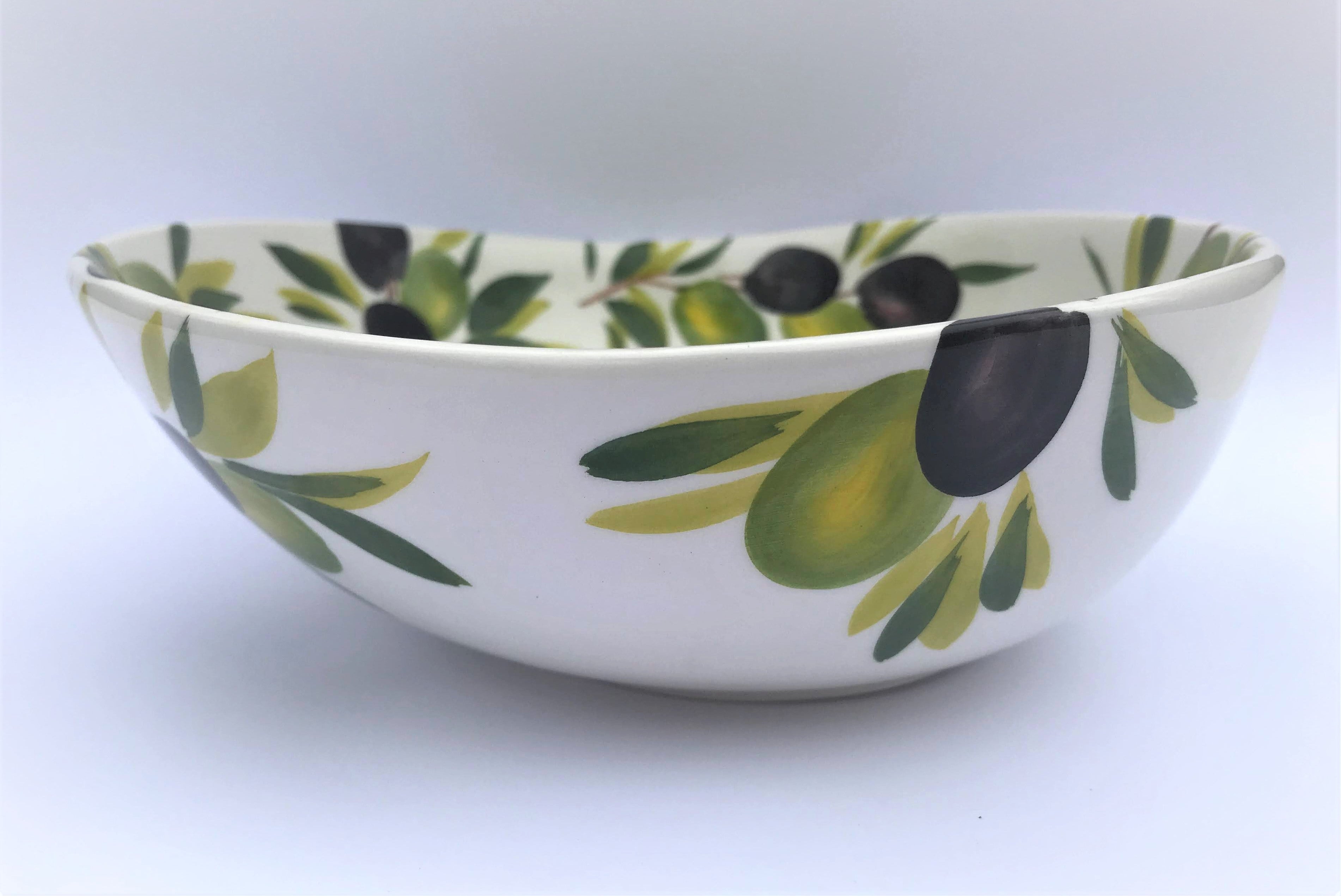 Everyday Serving Bowls Black / Green Olives