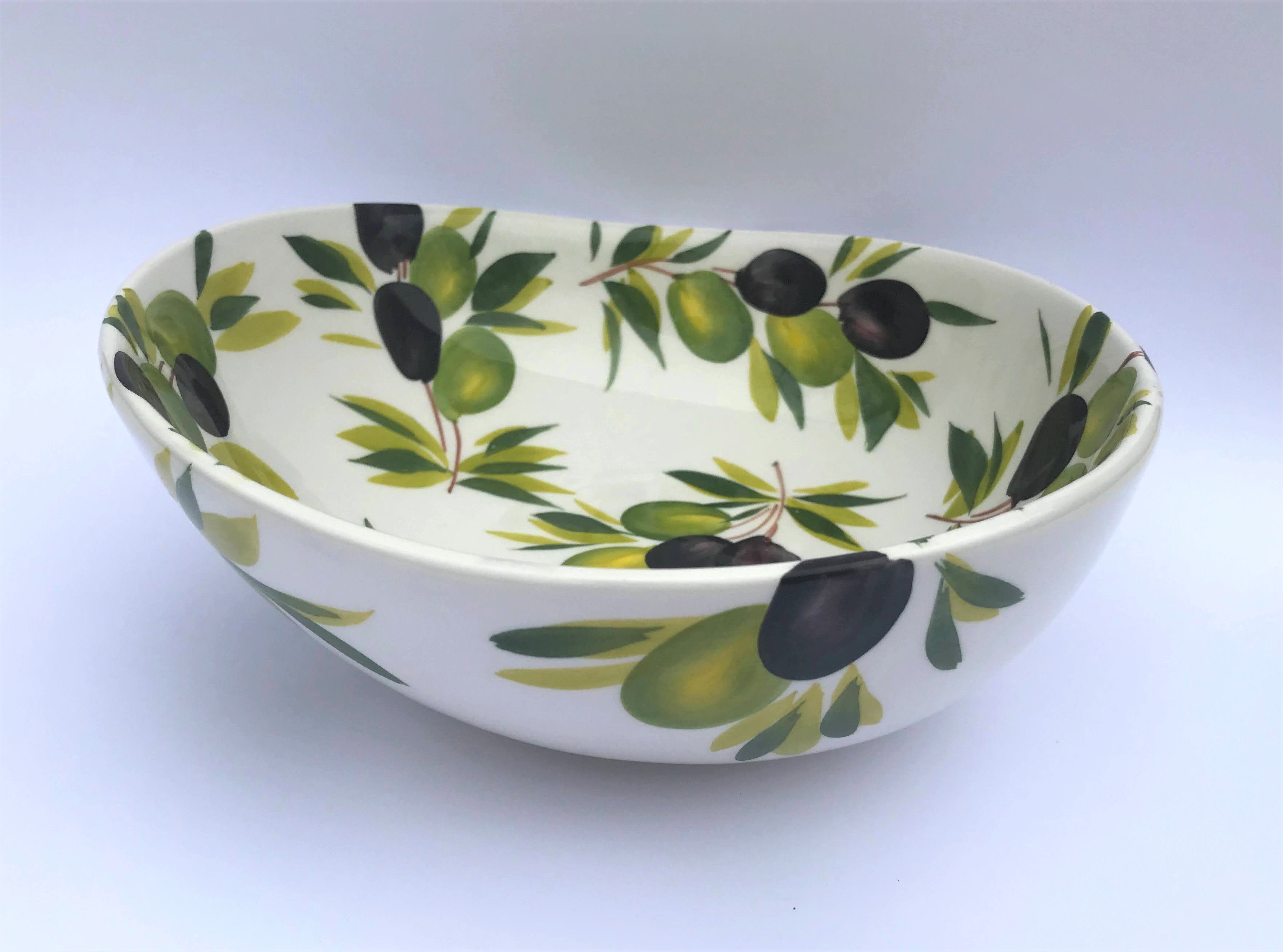 Everyday Serving Bowls Black / Green Olives